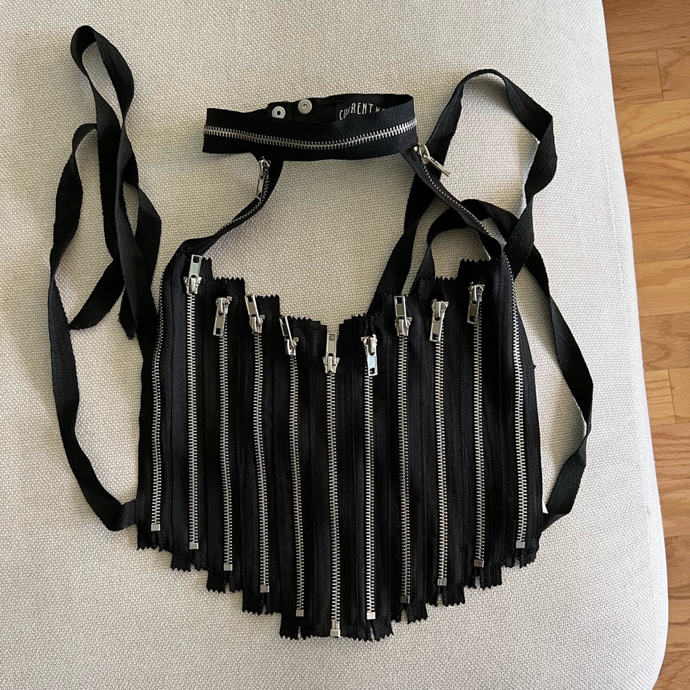 CORSET WITH ZIPPERS AND CHOKER